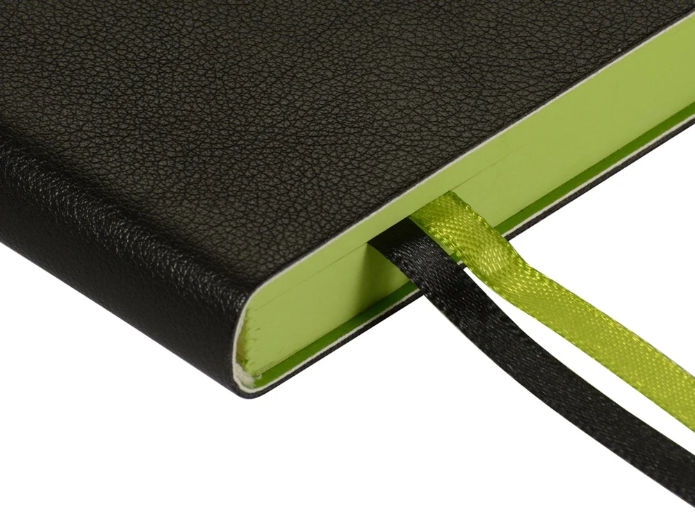 Ежедневник А5 датированный Boston на 2027 год