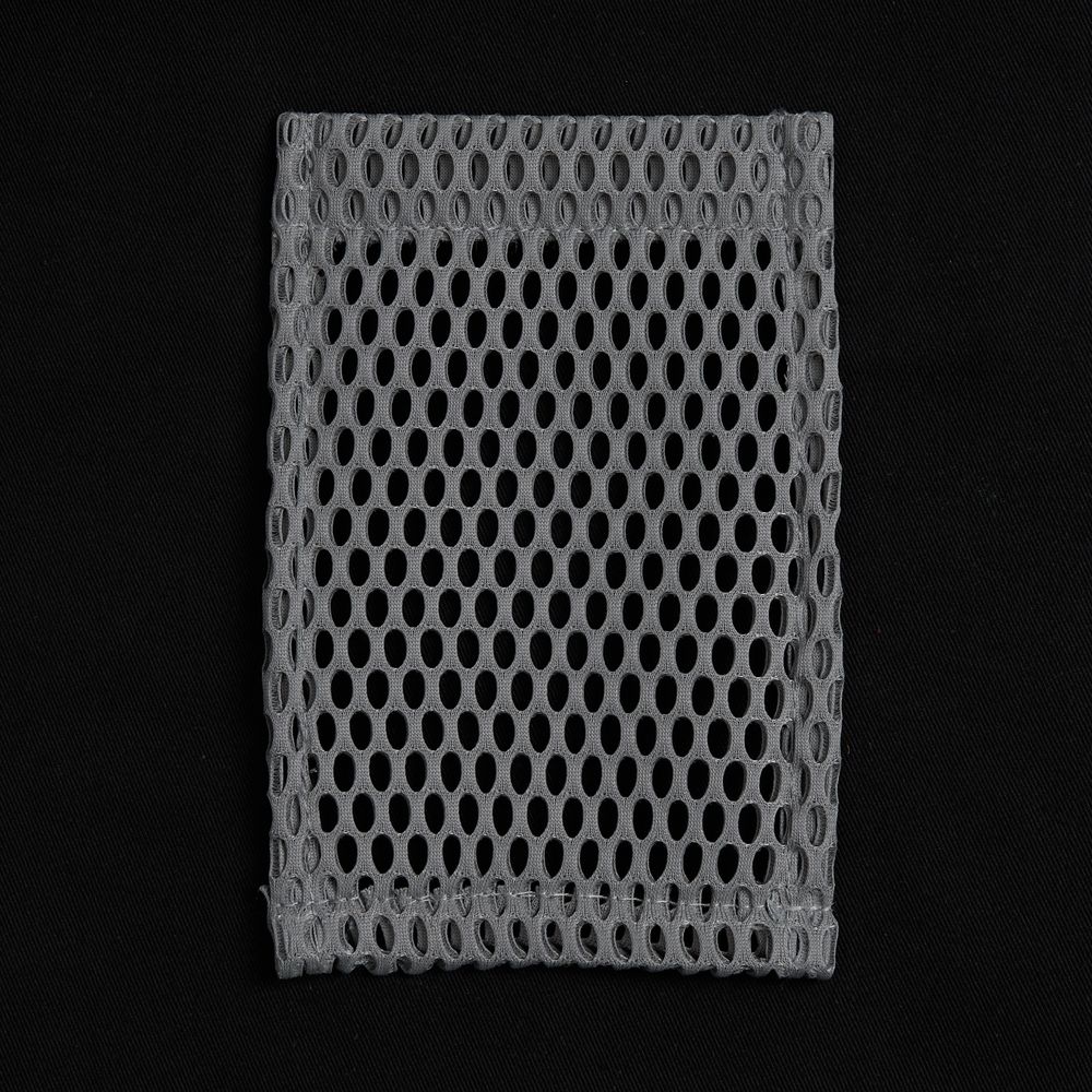 Карман из крупной сетки Pose