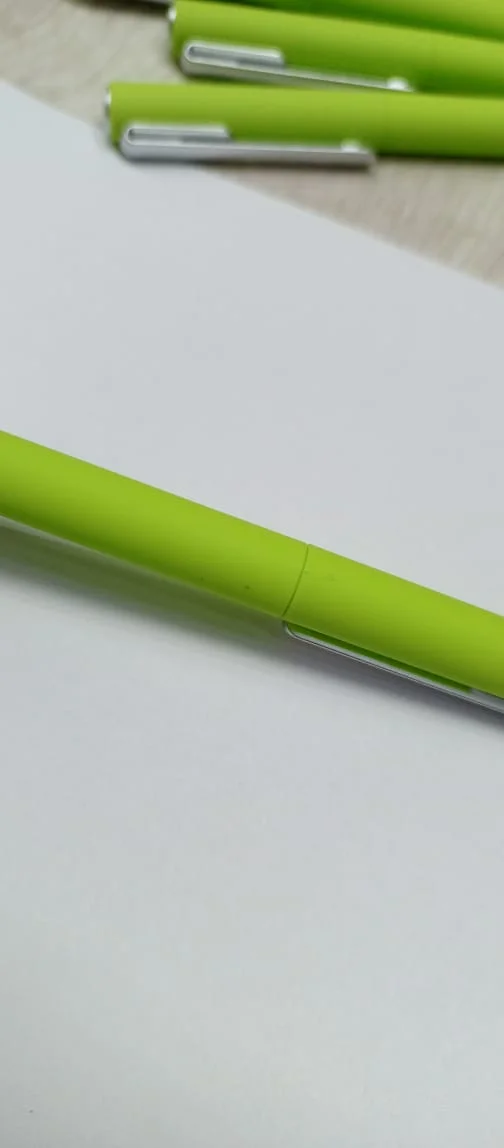 Ручка пластиковая шариковая Bon soft-touch