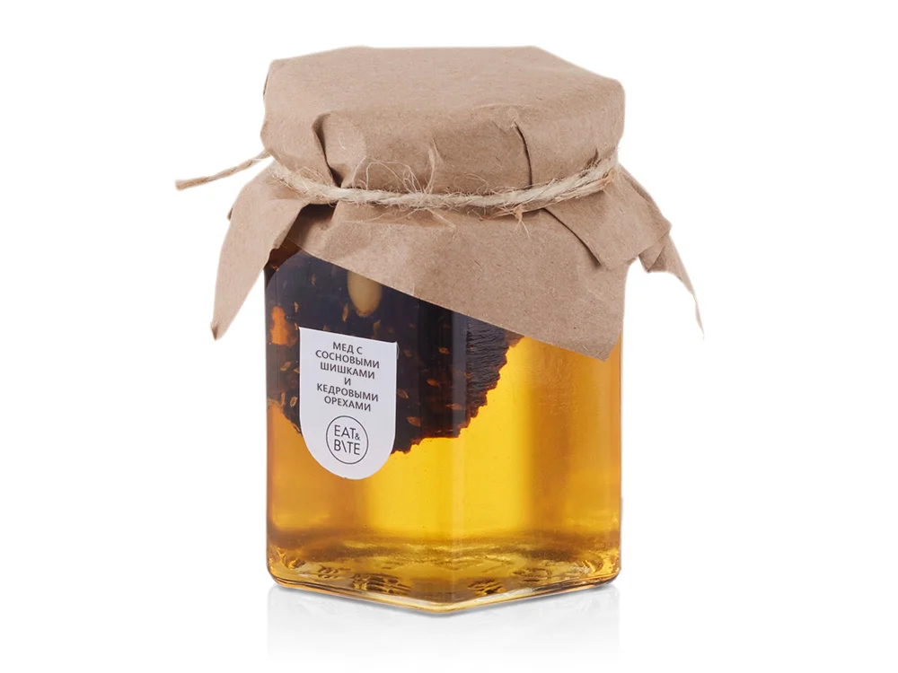 Мед с сосновыми шишками и кедровыми орехами
