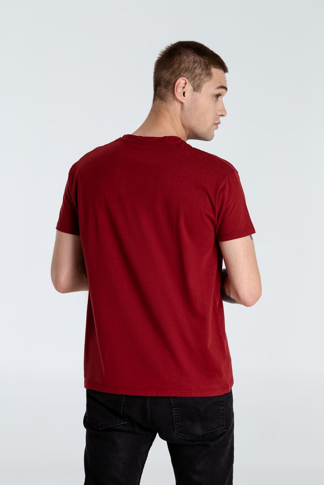 Футболка A God is High