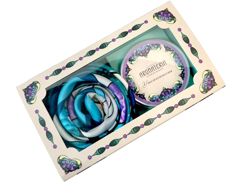 Набор: платок Кремль – Москва и свеча Бархатный пион