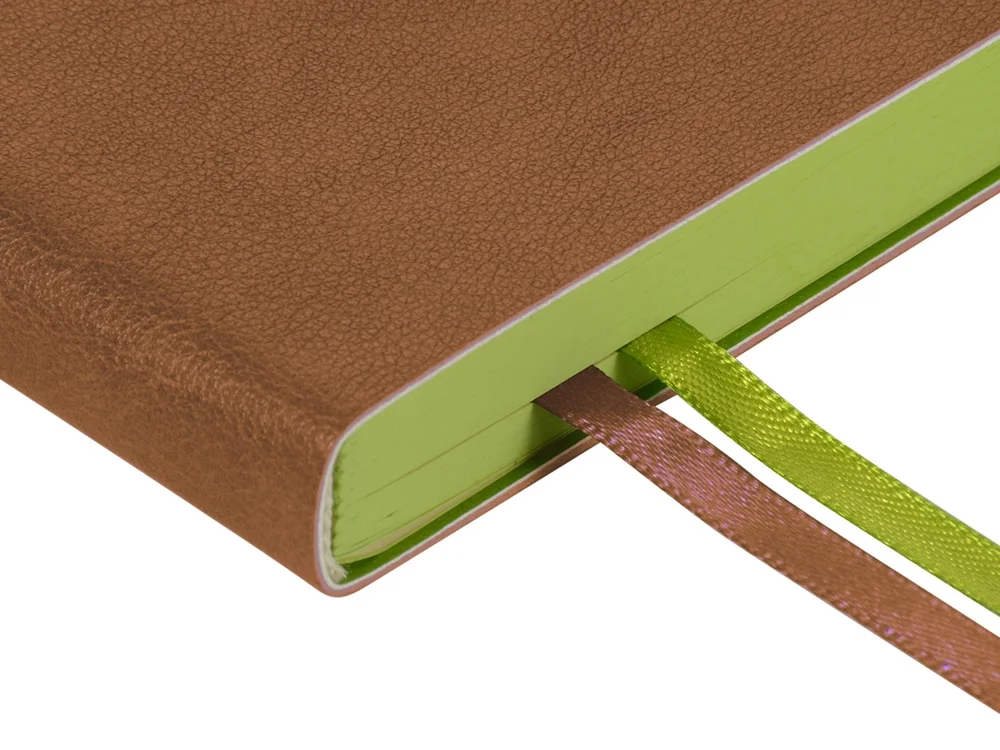 Ежедневник А5 датированный Boston на 2027 год