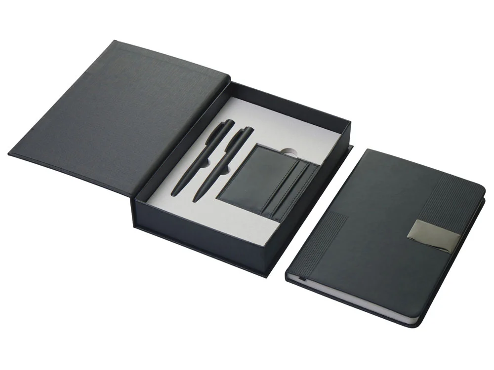 Подарочный набор Goethe с блокнотом А5, 2-мя ручками и картхолдером