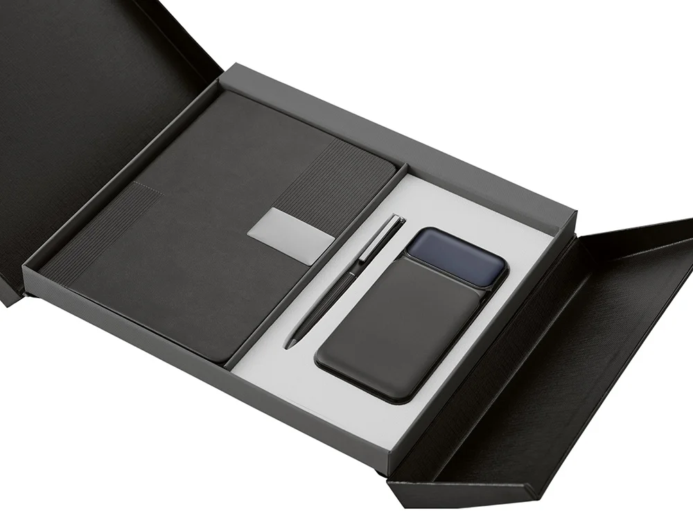 Подарочный набор Tesla с блокнотом А5, ручкой и пауэрбенком на 10 000 mAh