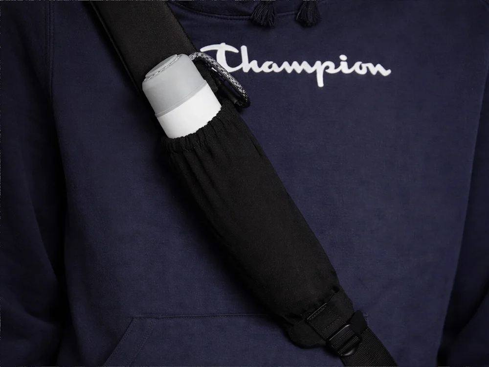 Сумка-слинг Nomad на одно плечо из водостойкого переработанного пластика