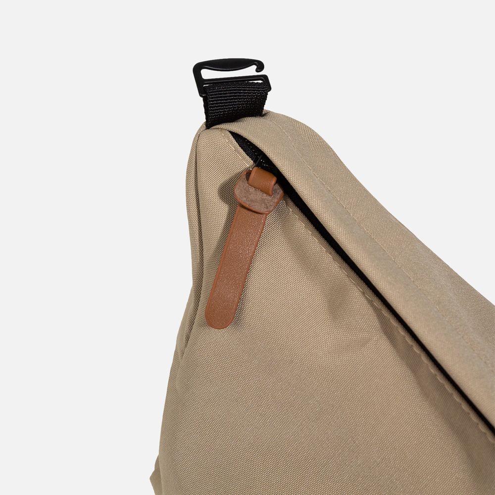 Косметичка дорожная XS01