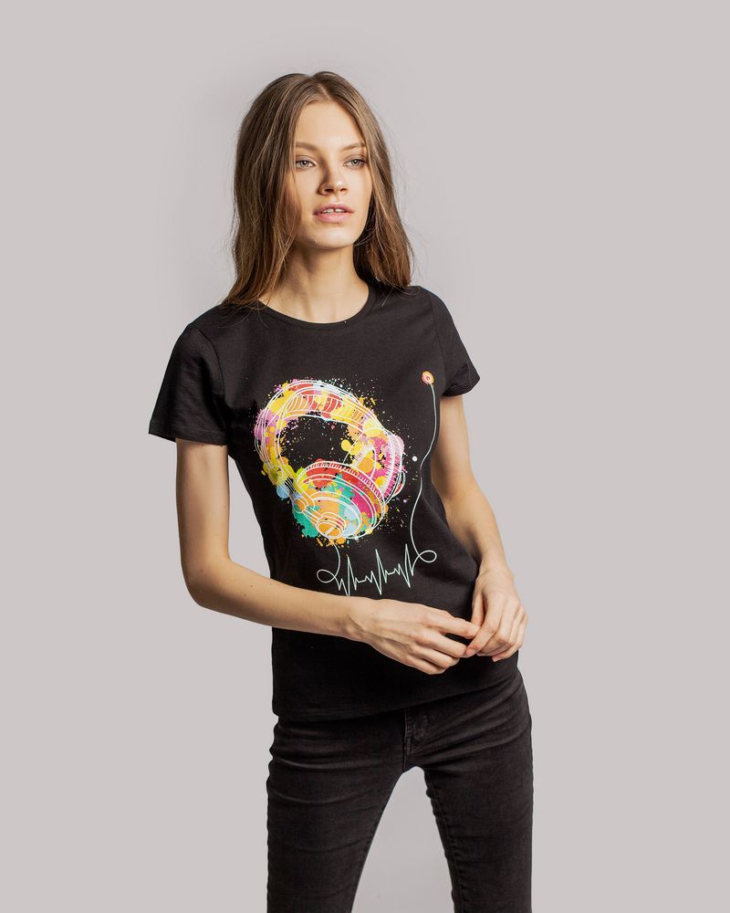 Футболка женская Feel The Beat