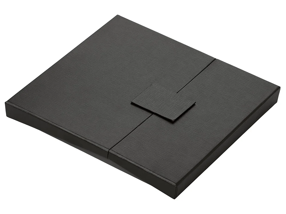 Подарочный набор Tesla с блокнотом А5, ручкой и пауэрбенком на 10 000 mAh