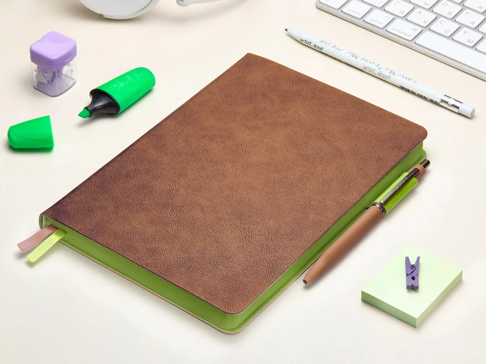 Ежедневник А5 датированный Boston на 2027 год