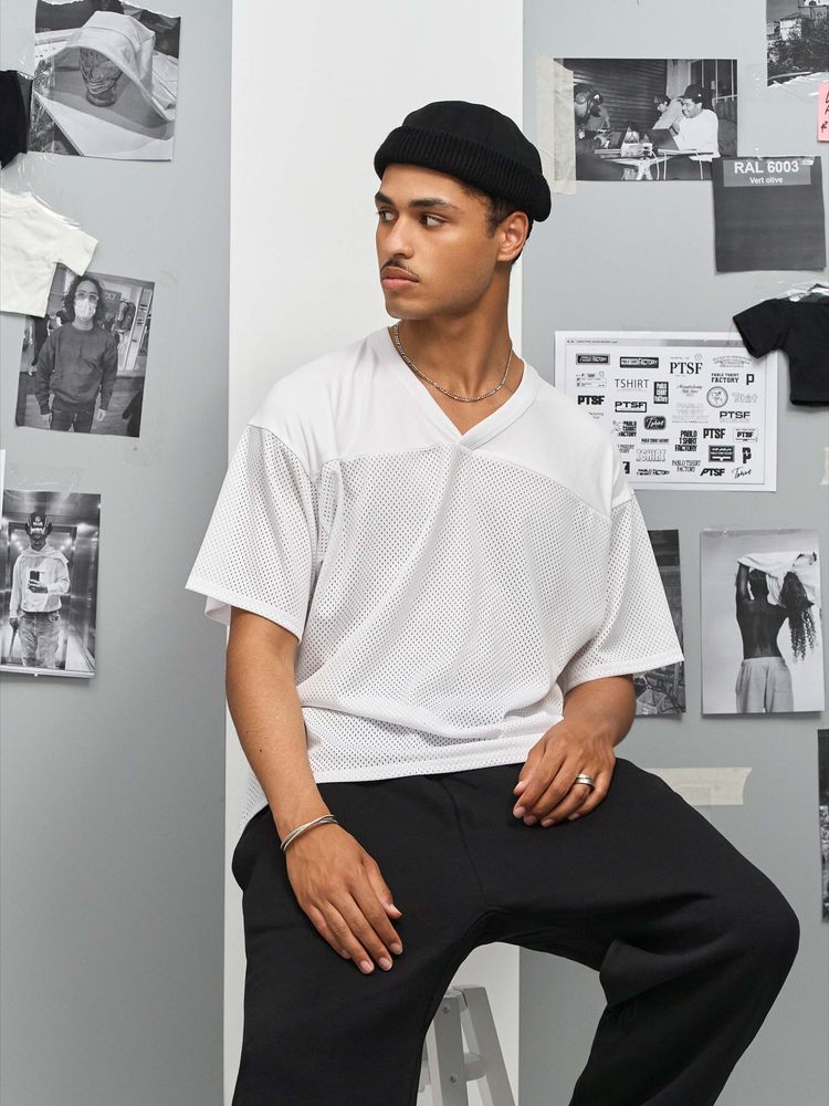 Футболка унисекс Nino с V-образным вырезом