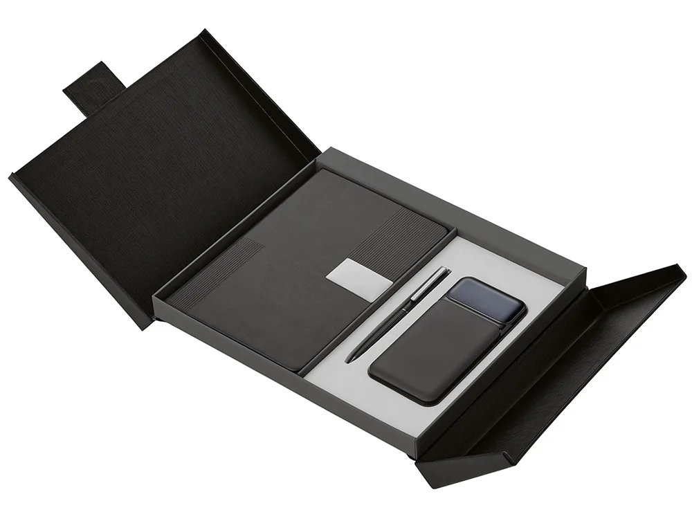 Подарочный набор Tesla с блокнотом А5, ручкой и пауэрбенком на 10 000 mAh