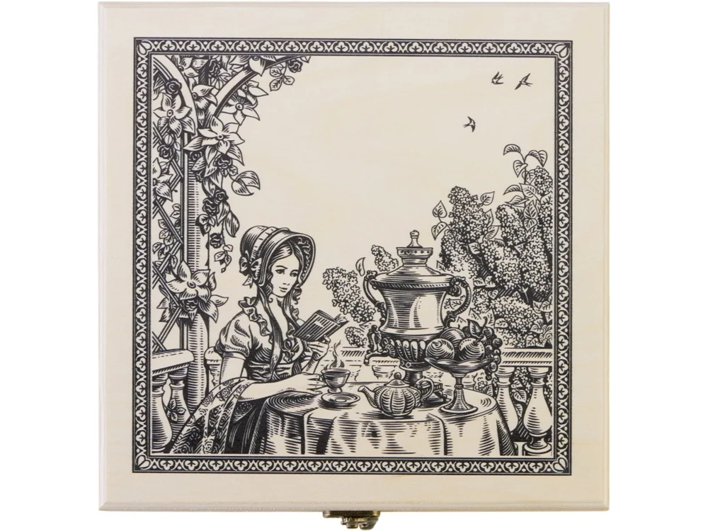 Подарочный набор с чаем Чайный букет в деревянной шкатулке