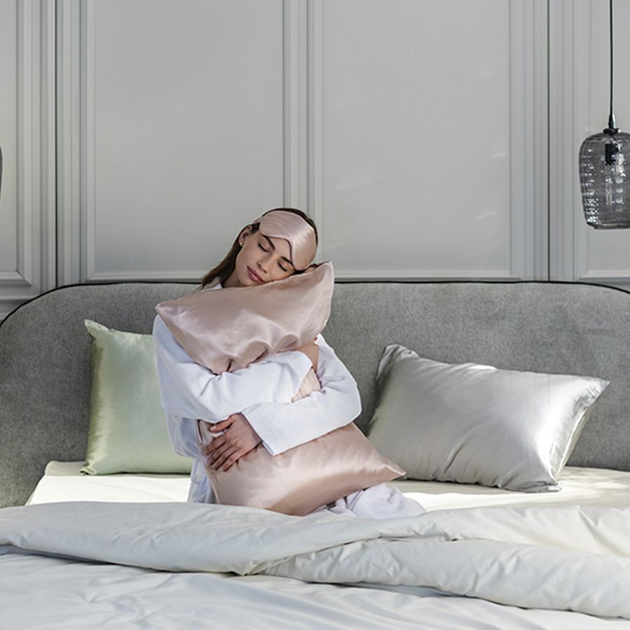 Маска для сна Essential