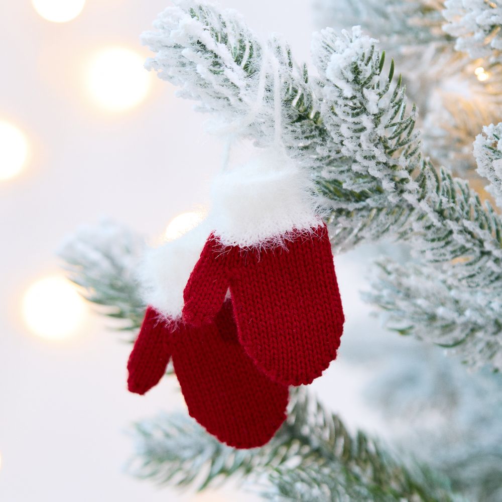 Подвеска на елку «Вьюжка», варежки