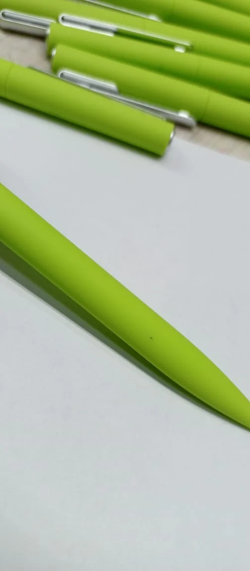 Ручка пластиковая шариковая Bon soft-touch