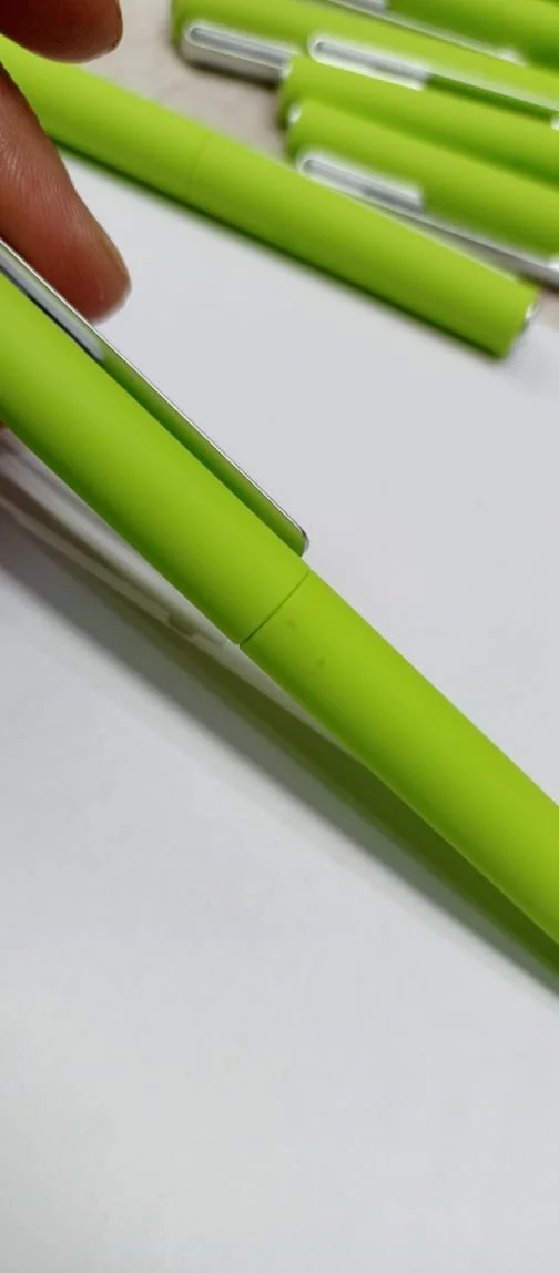 Ручка пластиковая шариковая Bon soft-touch