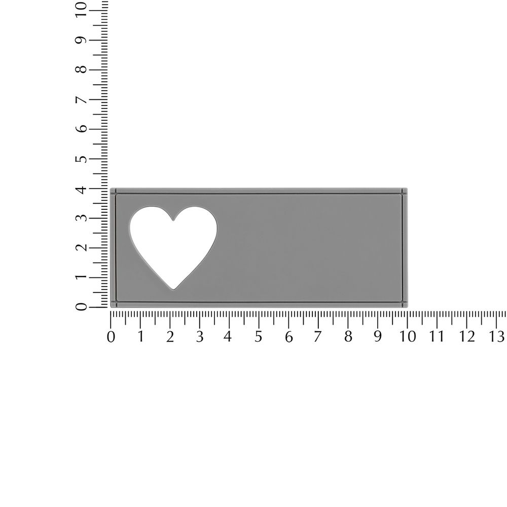 Лейбл из ПВХ с вырубкой «Сердце»