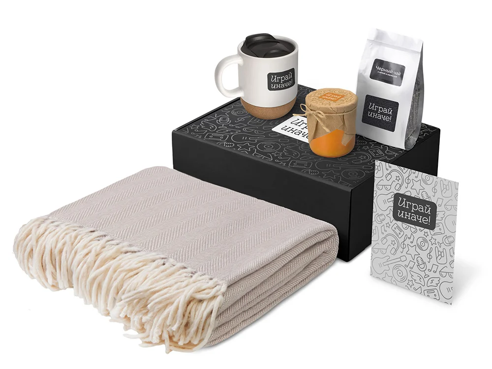 Подарочный набор Re:y. Nest с пледом, кружкой и вареньем