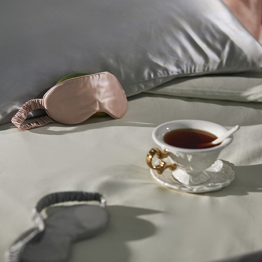 Маска для сна Essential